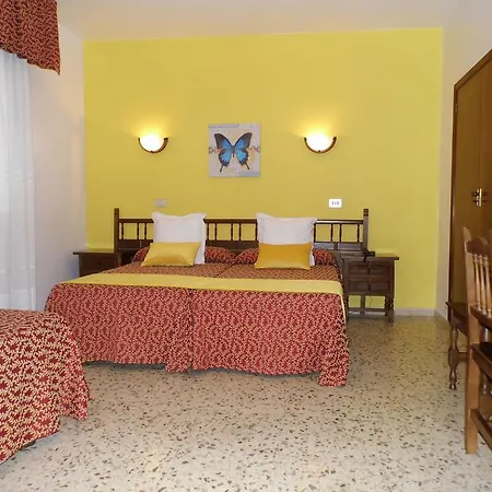 Otel Arboleda *